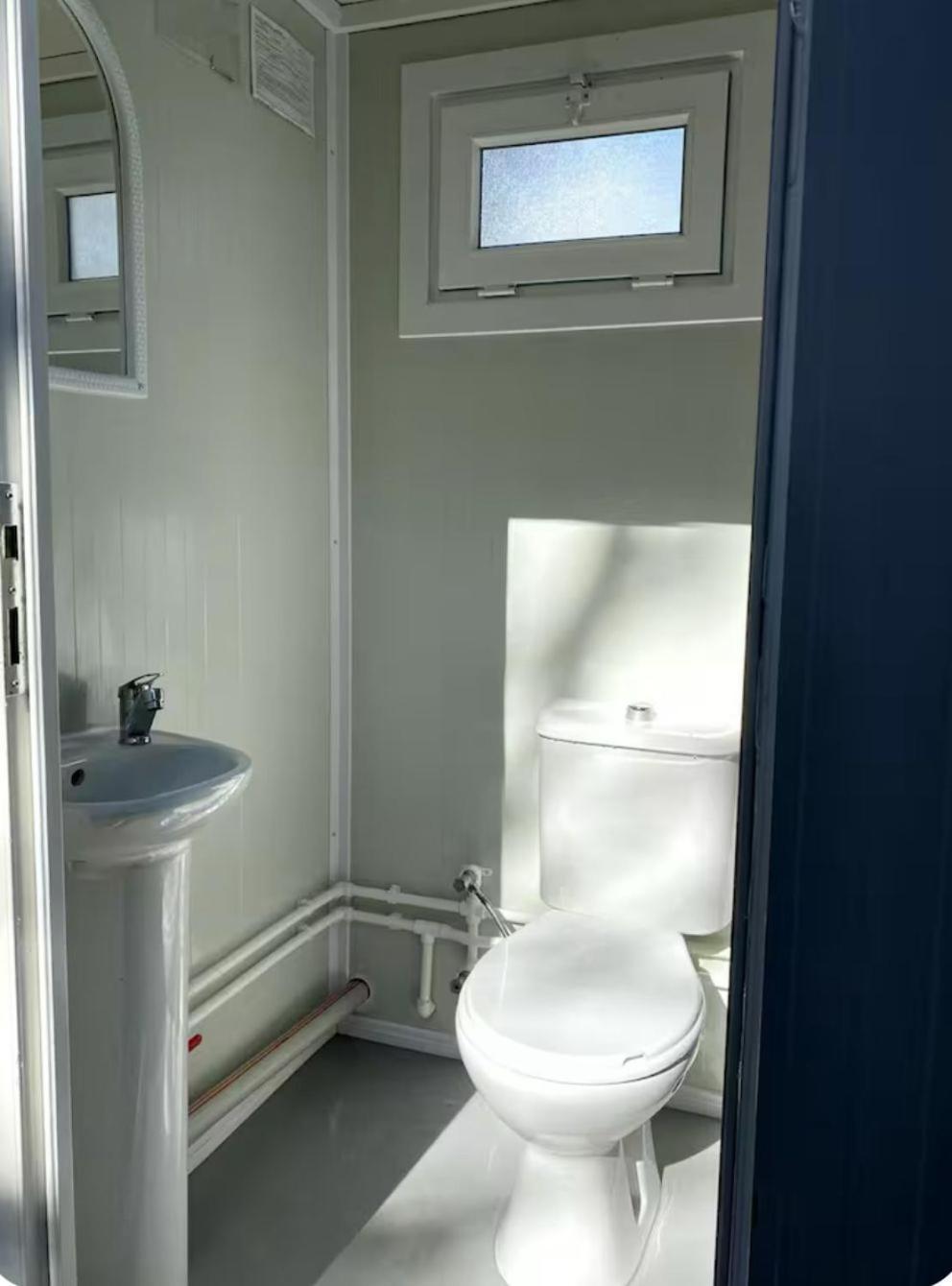 Corry Lodge Estate - Sheperds Huts Or Container Stays With Sea View Broadford (Isle of Skye) Dış mekan fotoğraf