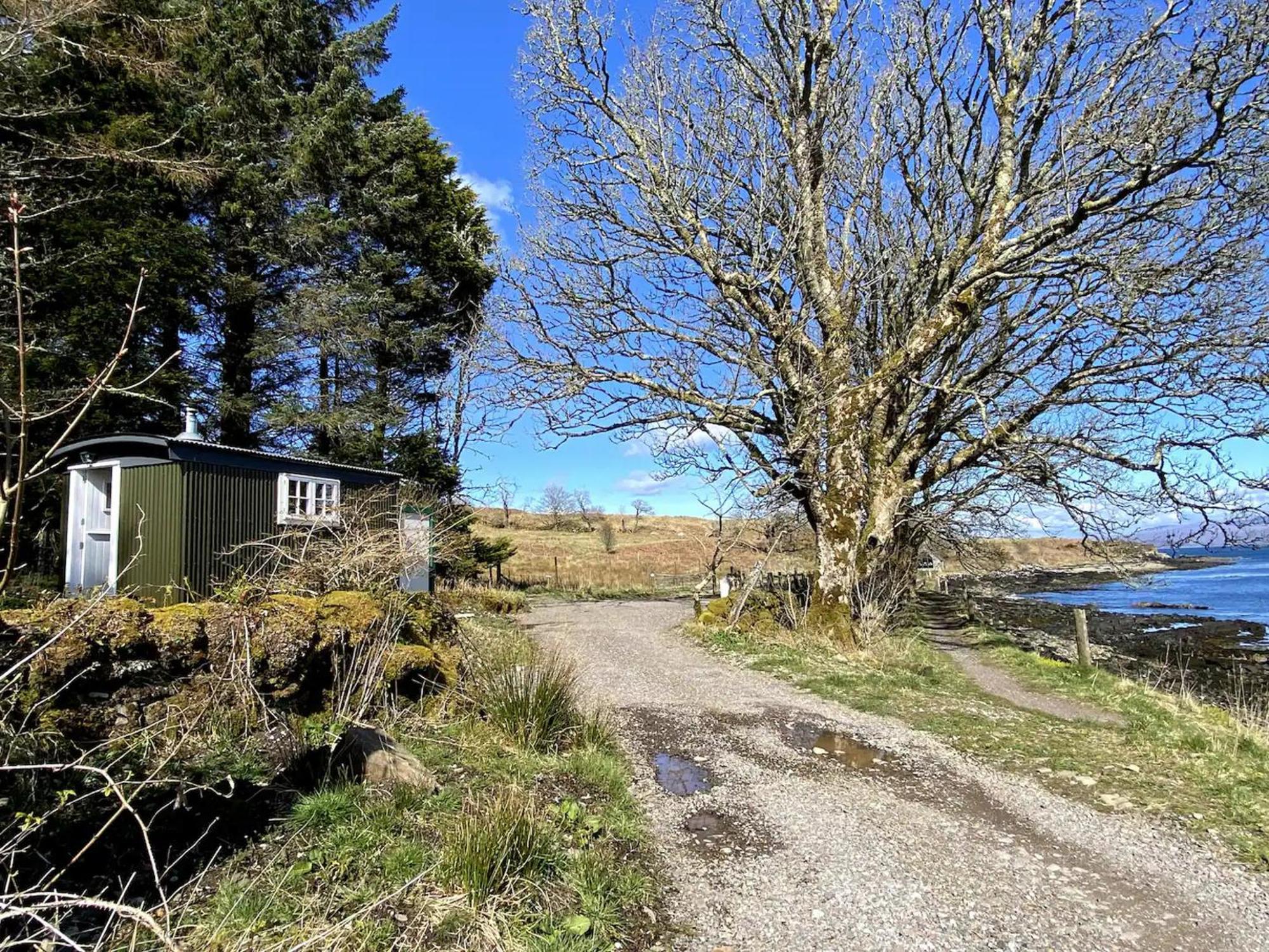 Corry Lodge Estate - Sheperds Huts Or Container Stays With Sea View Broadford (Isle of Skye) Dış mekan fotoğraf